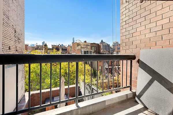 Rented by Corcoran | media 17