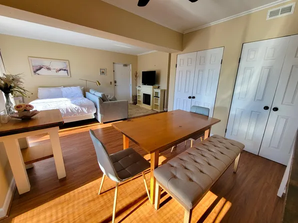 1604 Monticello Ave, Charlottesville, VA