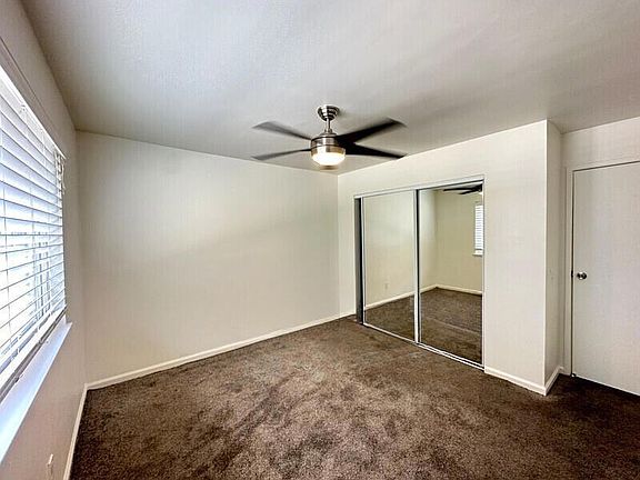 5th image of 72714 Willow St Unit 4