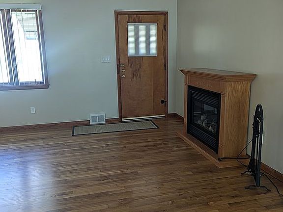 2nd image of 191 W Meyer Ave