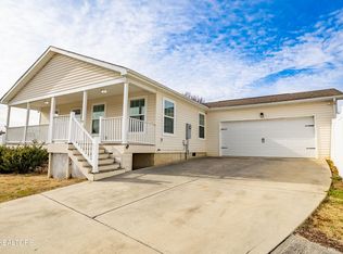 1514 Julia Allison Dr, Sevierville, TN 37876