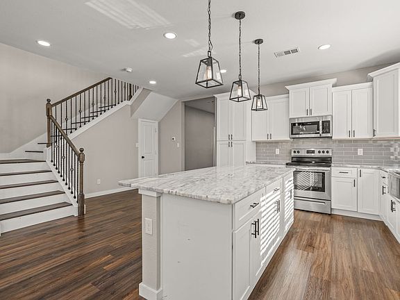 5th image of 2808 Gordon Ave