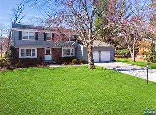 9 Brandywine Pl, Oakland, NJ 07436