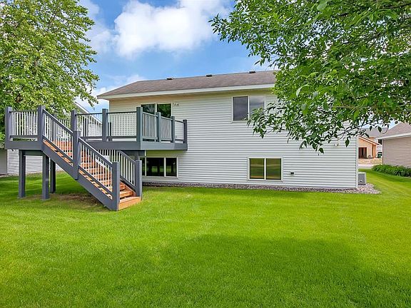 3rd image of 1677 Forest Glen Cir