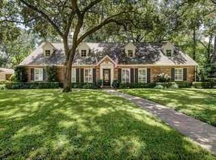 12211 Broken Arrow St, Houston, TX 77024