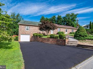 609 Mount View St, Front Royal, VA 22630