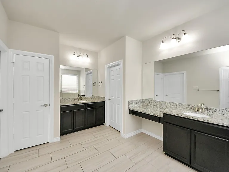 28215 Shorecrest Ln — Photo 29