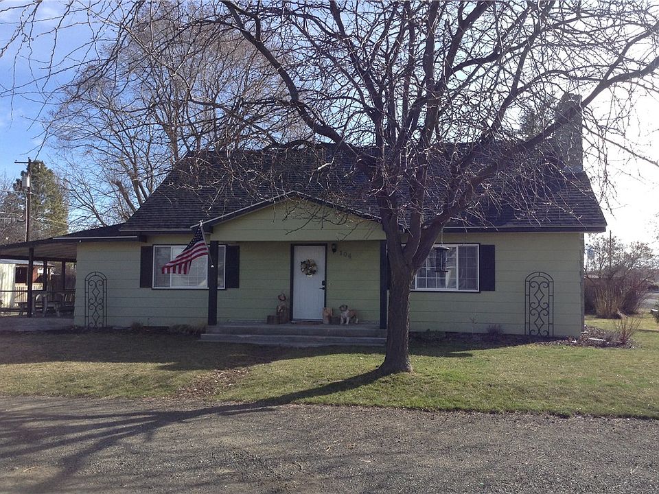 1st image of 104 E Douglas St