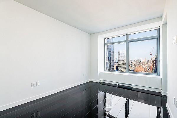 1st image of 123 Washington St APT 34E