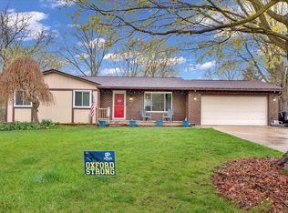 2889 Airport Rd, Waterford, MI 48329
