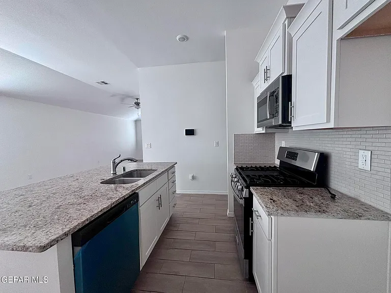 15213 Resolve Dr — Photo 6