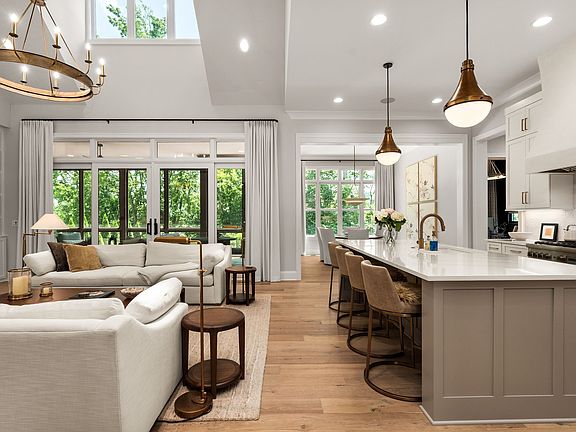 5th image of 411 Stephens Valley Blvd