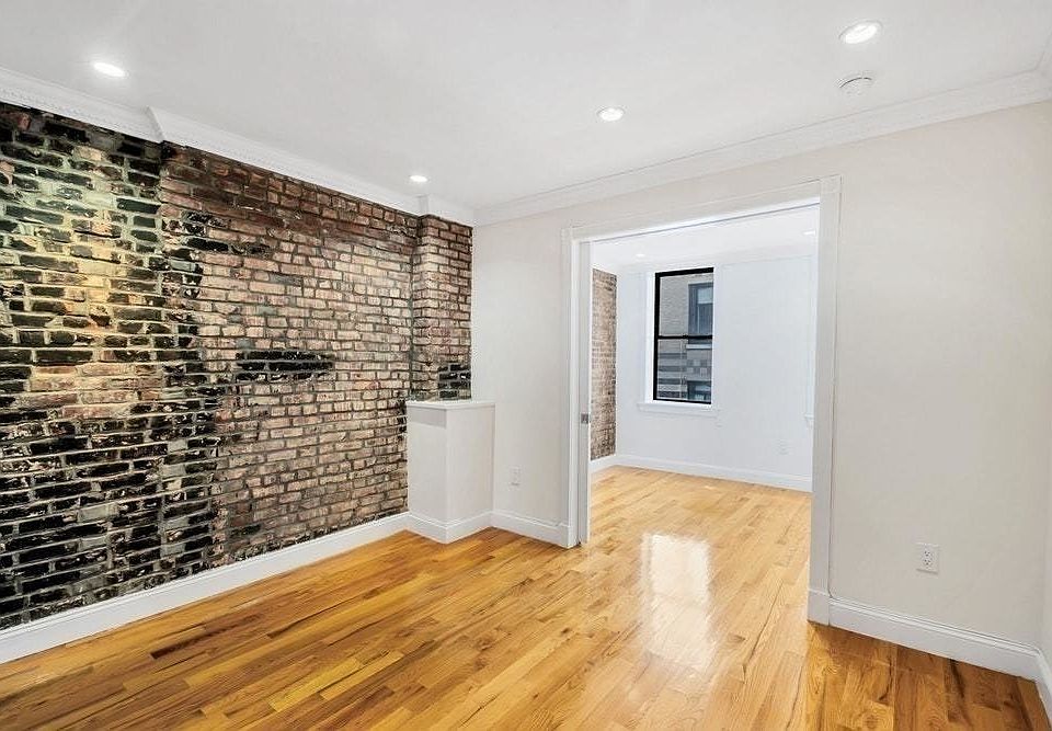 1st image of 7 Cornelia St #3FF