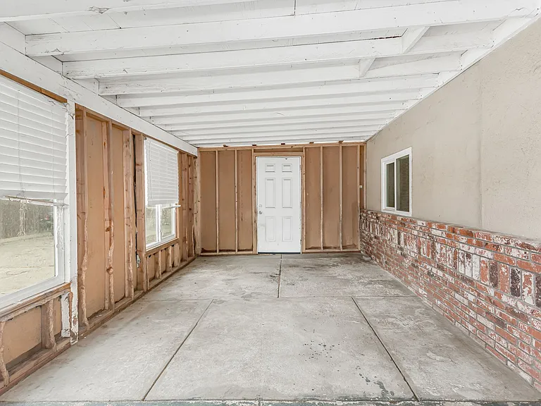 14993 Yucca Ave #A — Photo 22