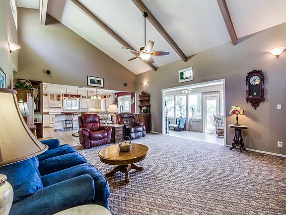 5th image of 415 Saint Francis Cir