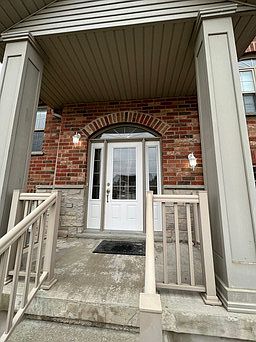 1st image of 47 Pettitt Dr