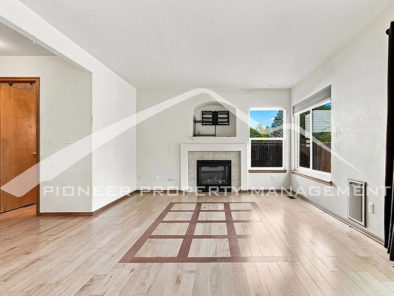 18834 E Prentice Dr — Photo 9