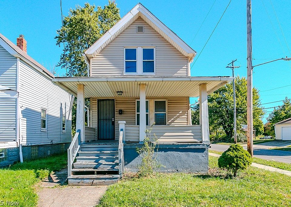 1st image of 3651 E 103rd St