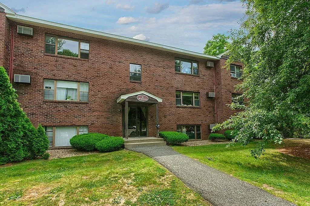 1 bed, 500 sqft, $1,750 — Photo 1