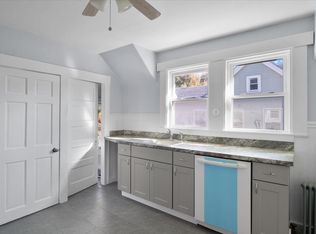 8 Linwood St FLOOR 2, Holbrook, MA 02343