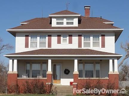 Gorgeous kitchen with granite galore