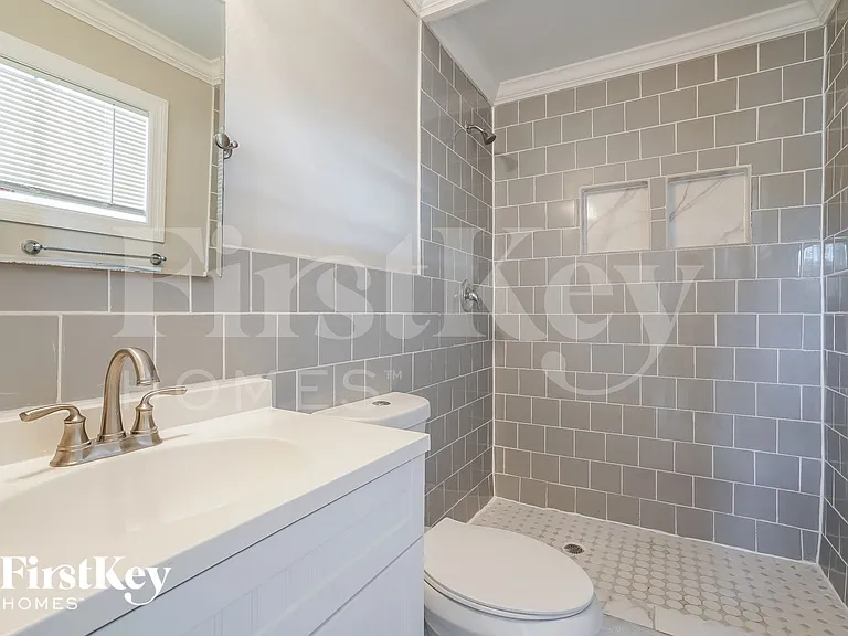 202 E Jasmine Rd — Photo 14