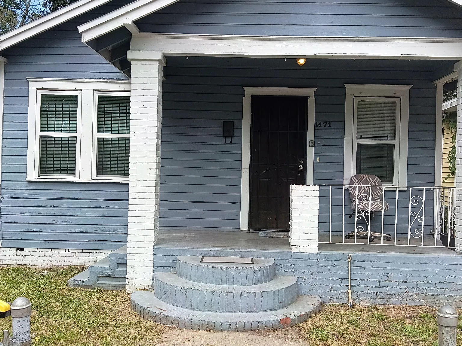 3 bed, 1001 sqft, $1,250 — Photo 1