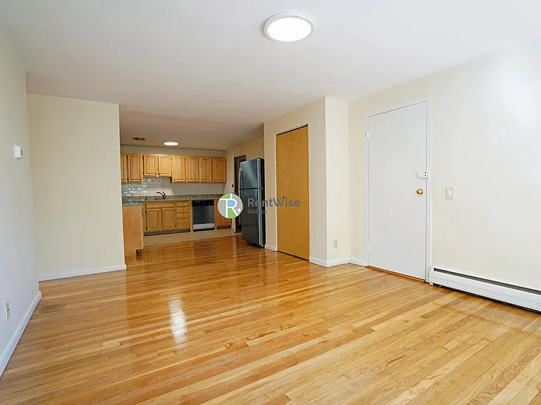 221 Babcock St — Photo 14