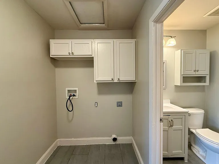 2422 W Savannah St — Photo 27