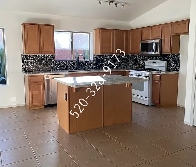 2375 E Calle Arroyo Lindo — Photo 4