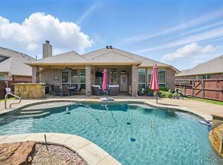 109 Derby Ln, Lake Dallas, TX 75065