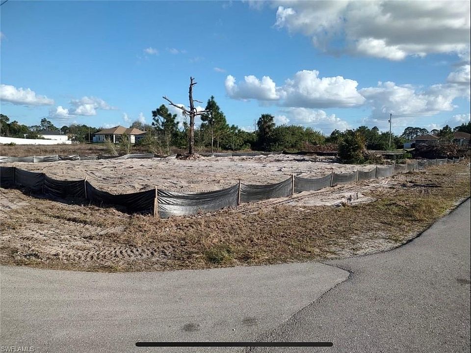 1st image of 3319 28th ST SW