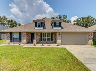 117 Cattail Ln, Ocean Springs, MS 39564