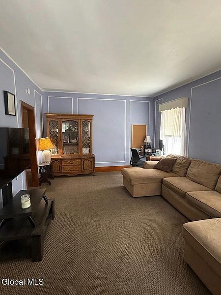 4th image of 298 3rd Avenue