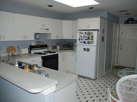 4th image of 109 Wesley Oak Dr