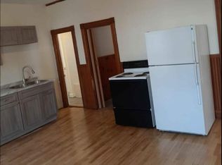 24 9th St #1, Auburn, ME 04210