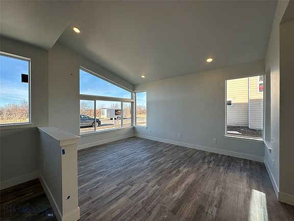 4th image of 103 N Westgate Ave