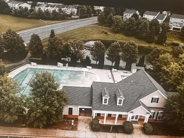 307 Ebaugh Dr SE — Photo 11