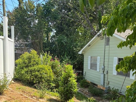5th image of 114 Glendale Ln