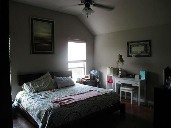 5th image of 3224 Westland Ave