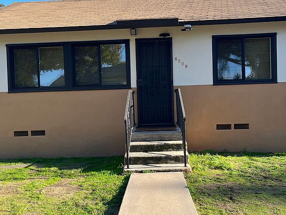 The windows are new and double-pane! Built-in screens.