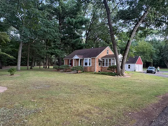 2 bed, 1052 sqft, $1,350 — Photo 2
