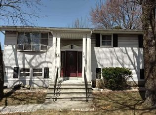 160 Coxe St, Hazleton, PA 18201
