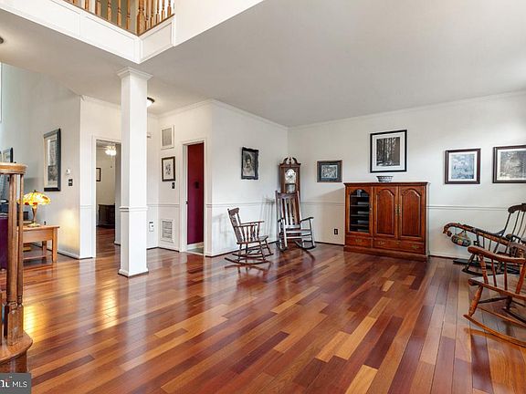 5th image of 2423 Mill Heights Dr