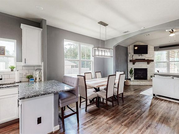 5th image of 18421 Sunrise Maple Dr