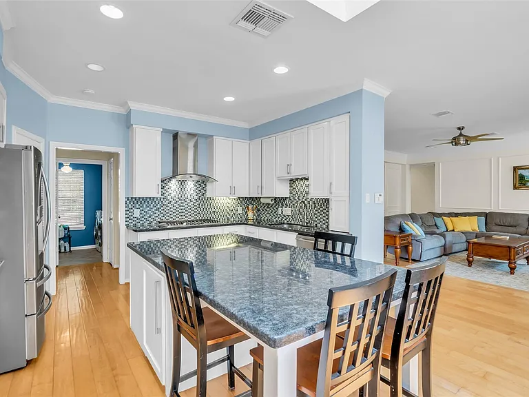 98 Winding Creek Pl — Photo 5