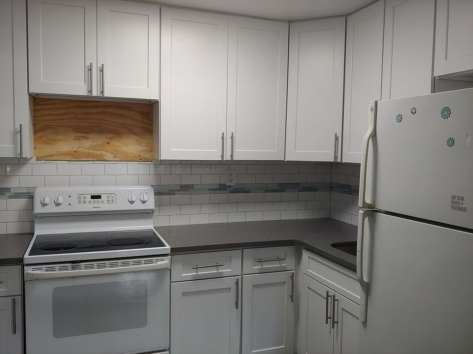 1st image of 11112 Corona Ave APT 2