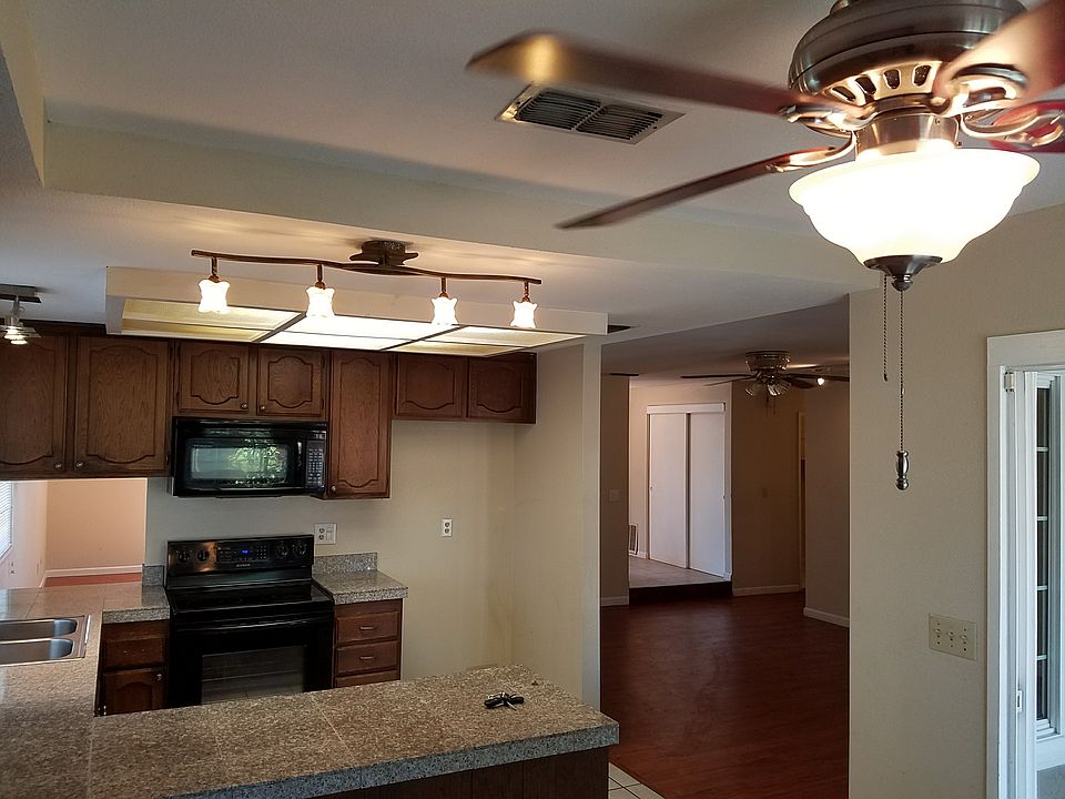2nd image of 8253 Scottsdale Dr