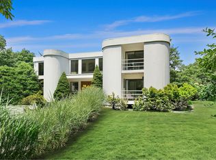 404 Water Mill Towd Rd, Southampton, NY 11968