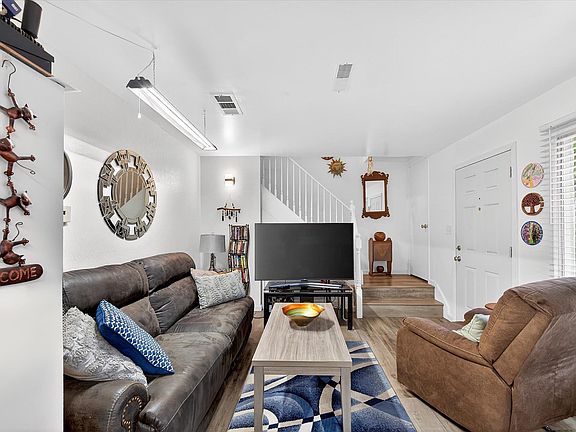 4th image of 4416 Comanche Way